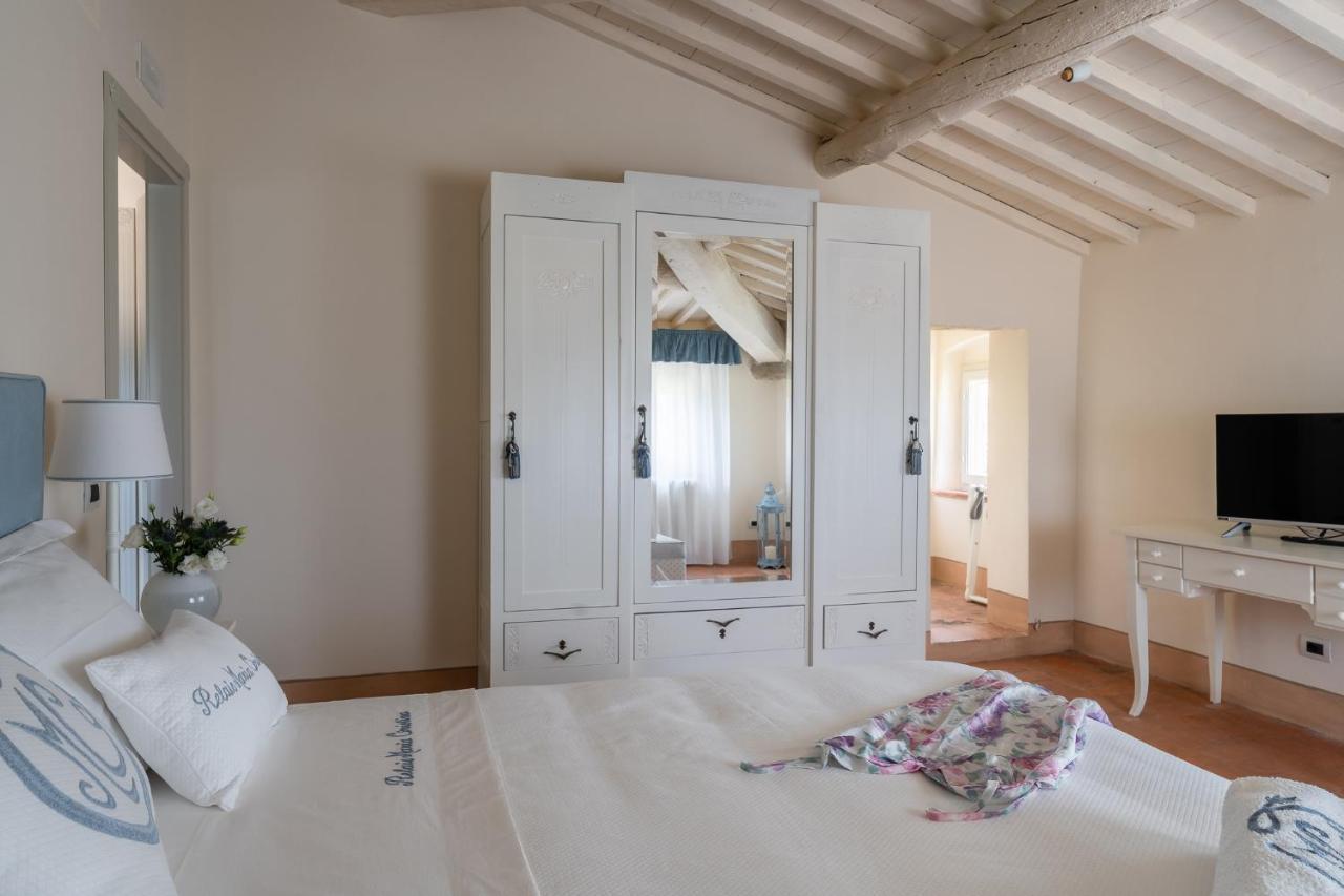 Relais Maria Cristina Bed and Breakfast Chianni Eksteriør billede
